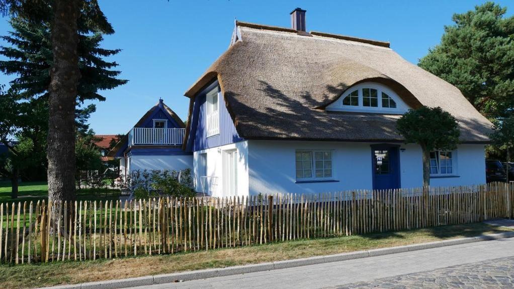 Kapitaenshaus Kammer Born Esterno foto